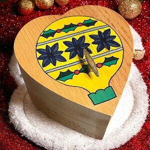 Christmas "Silent Night" Heart Shaped Music Box/Trinket/Keepsake Box - Handmade